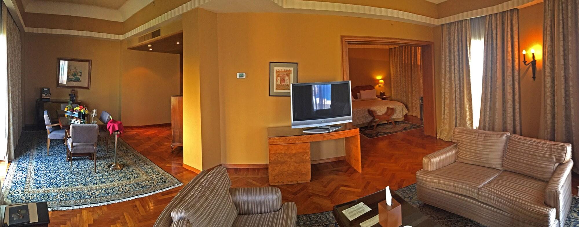Warwick Palm Beach Hotel Beiroet Buitenkant foto